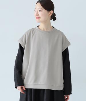 カットソーベスト