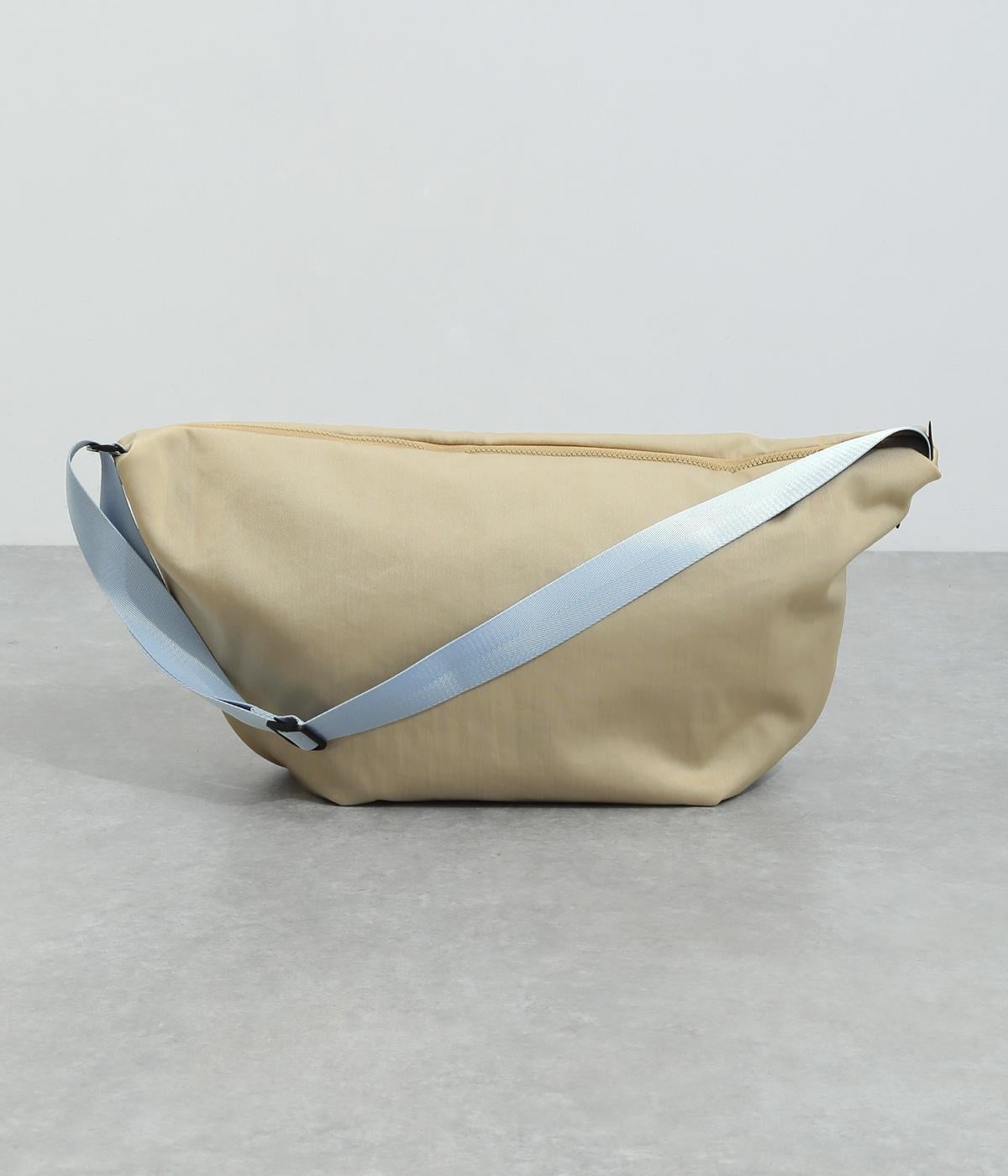 STOMACH SHOULDER BAG M(ベージュ-F)