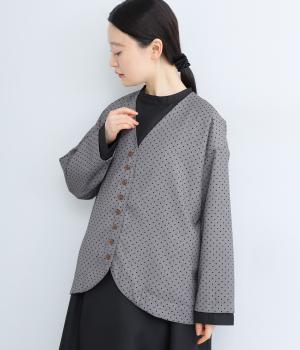 Ｖネック多ボタンジャケット