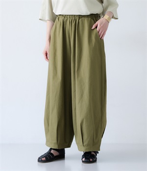 ツイルストレッチゆるっとパンツ