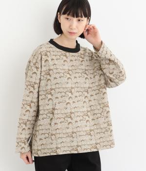 カンガルーポケット付きプルオーバー