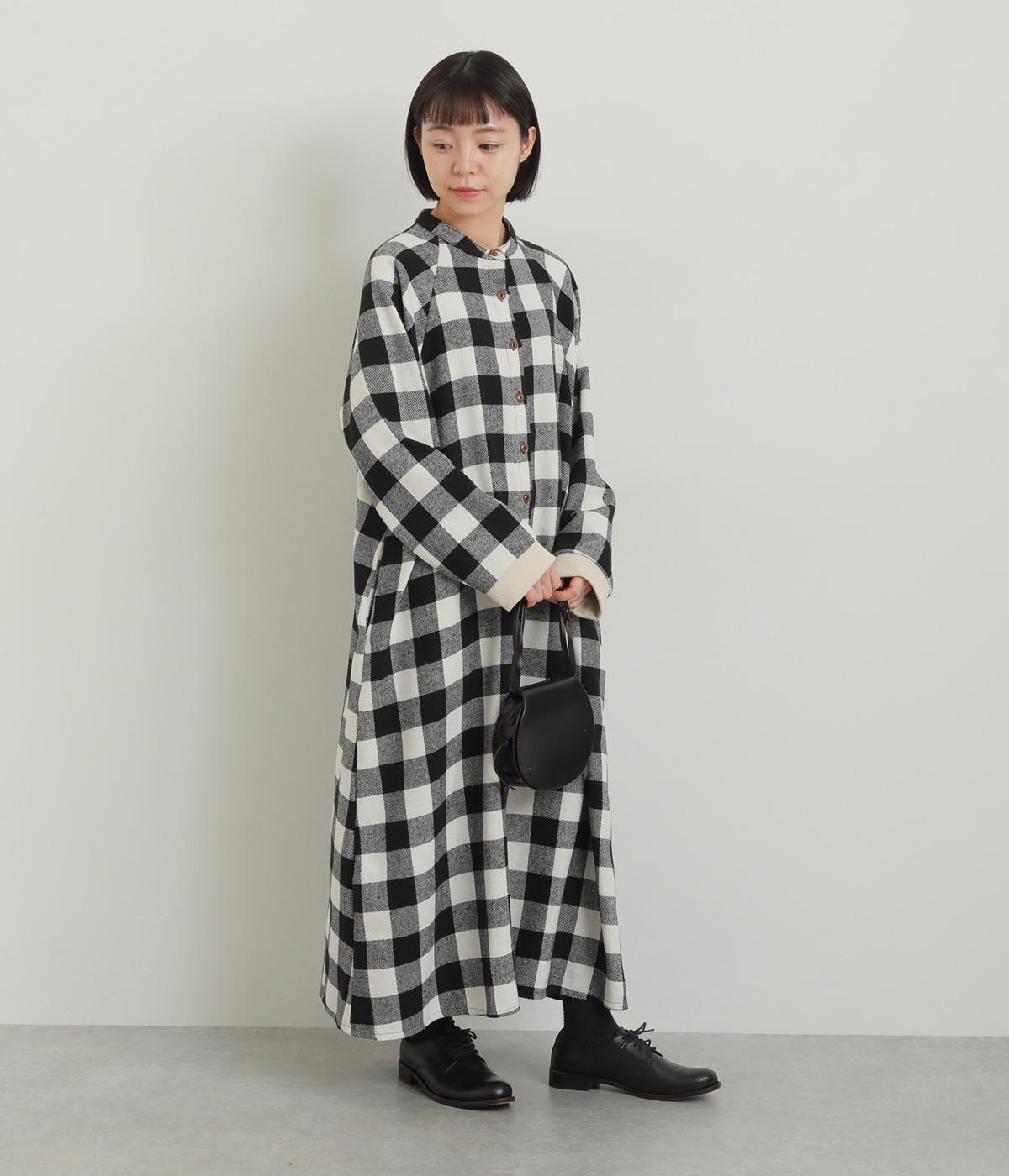 ブロックチェックリブ付きドルマンワンピース(ホワイト&ブラック-F)