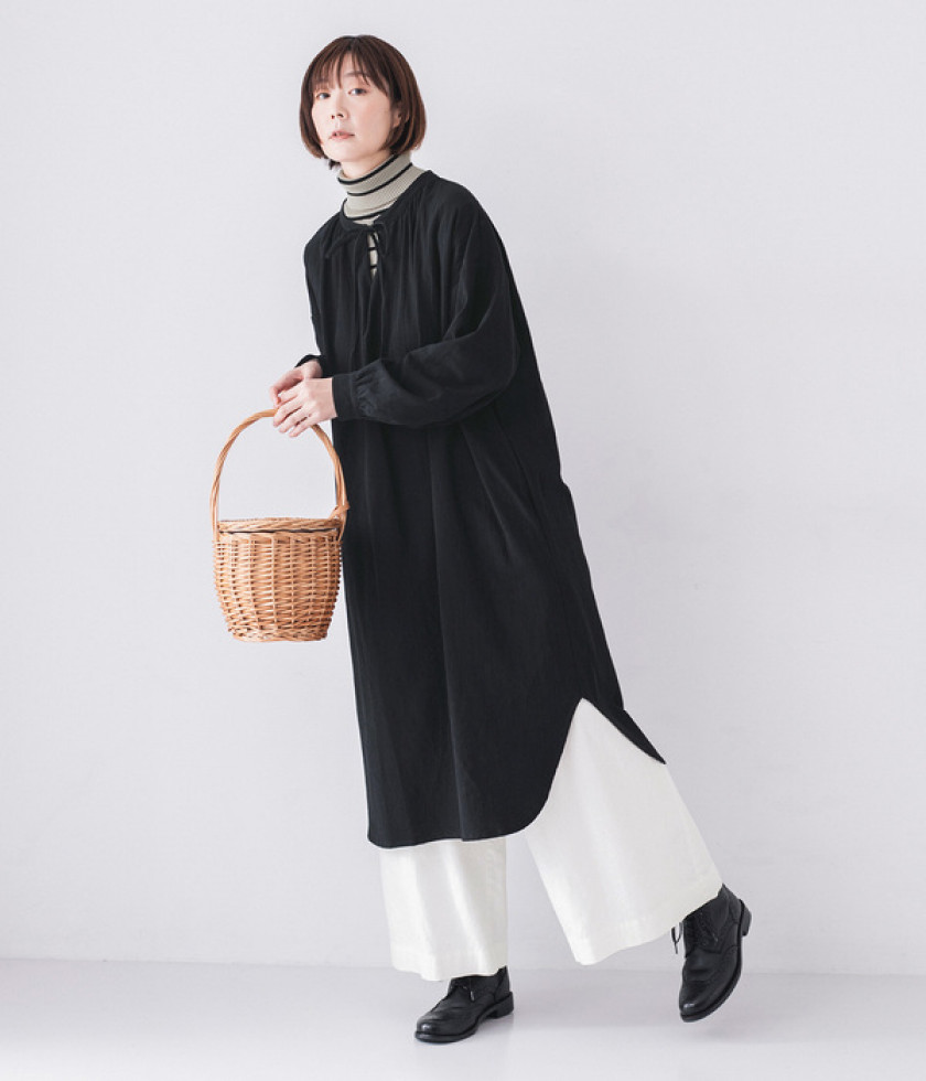 コットン　サイドスリットワンピース