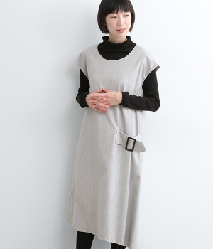 バックル付きワンピース