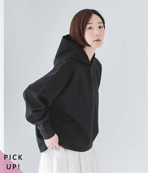 ポンチワイドパーカ(ブラック-ONESIZE)