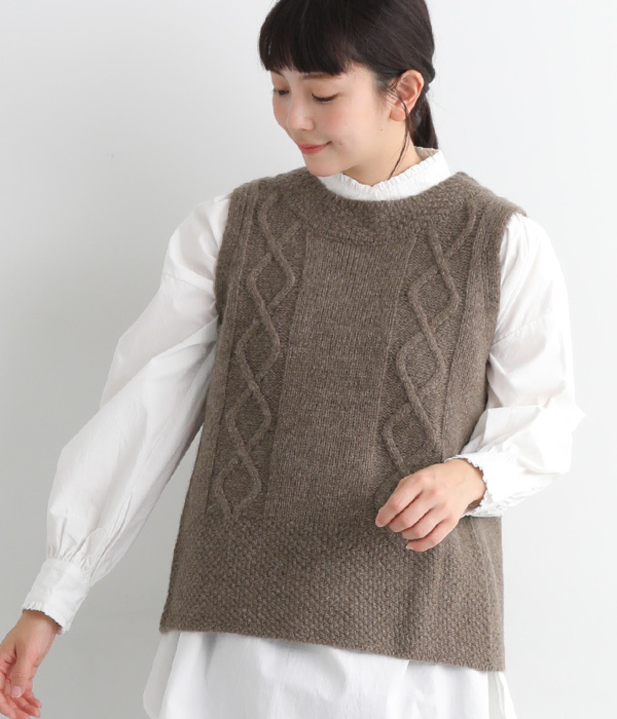 ウール後ろ開きベスト（so）の商品詳細