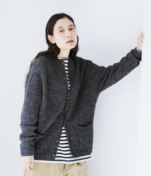 シェットリノ求心編みカーデ