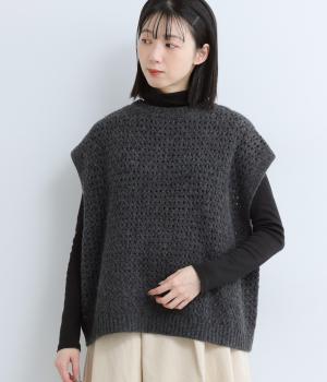 ウール100％ニット　透かし柄2wayドロップショルダーベスト(チャコール-F)