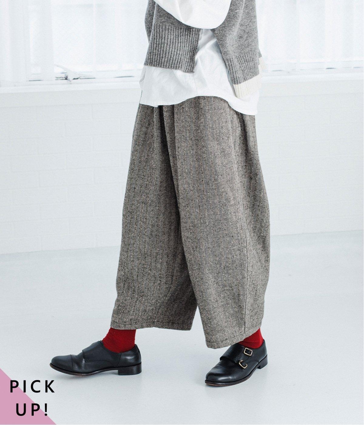 別注｜ヘリンボーンツイル　あたたかセミワイドパンツ(ブラック-F)