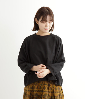 コットンネル起毛　BIGポケットプルオーバー(ブラック-M)