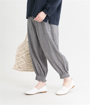 シャーリング裾ゴムワイドパンツ(チドリ-L)