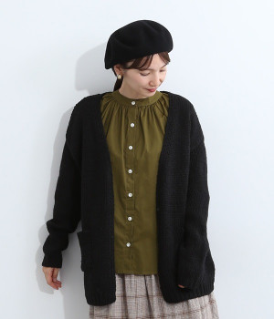 スラブヤーンポケット付きニットカーディガン