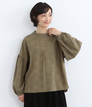 コットン花柄刺繍 スタンドカラープルオーバー(カーキ-L)