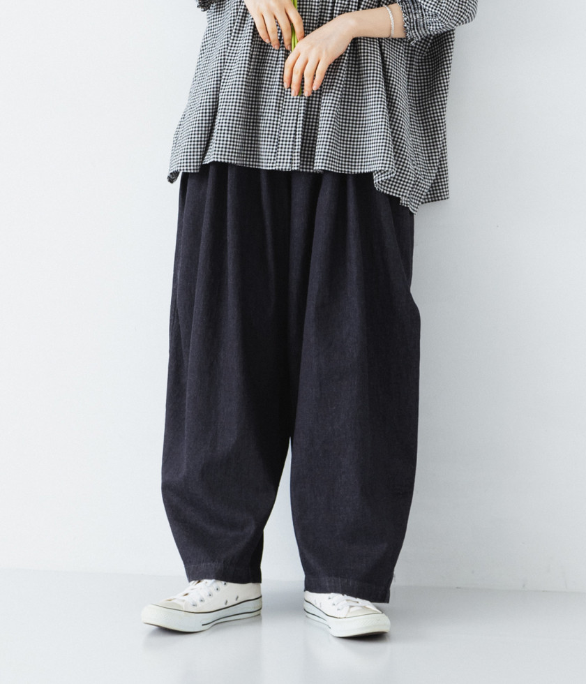 コットン80OZデニムタックコクーンパンツ