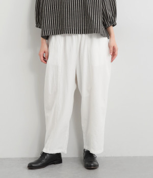 コットン15番ワッシャーリラックスフィットテーパードパンツ(オフホワイト-M)