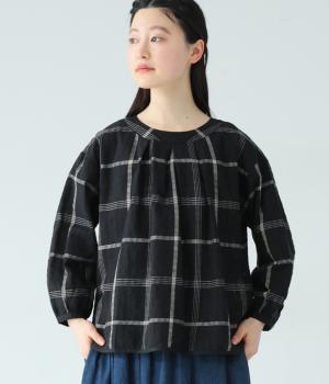 先染めチェック　センタータックプルオーバーブラウス(ブラック-F)