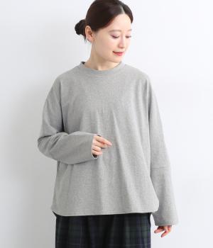 バックスリットプルオーバー