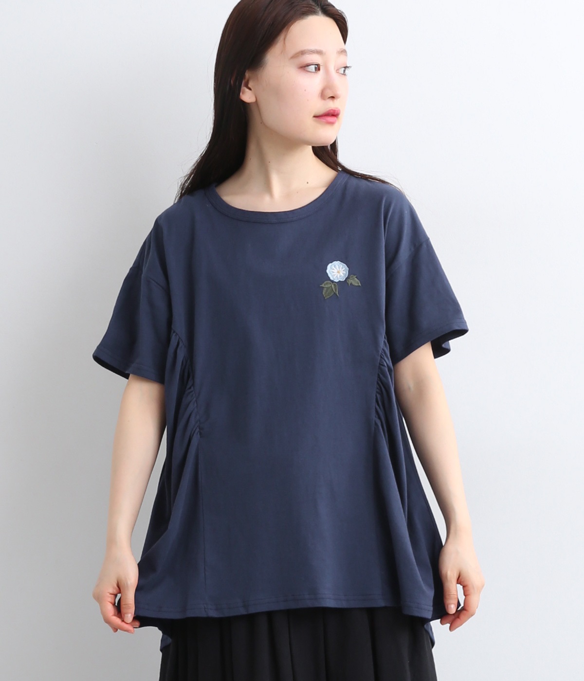 アサガオ刺繍フレアＴシャツ