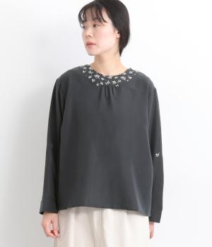 ソフトスラブテンセルスプラウト刺繍ブラウス(スミクロ-F)