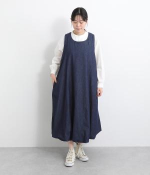 鳥ブローチ付きジャンパースカート