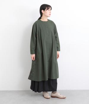 コットン布帛花パーツ刺繍ワンピース(グリーン-F)