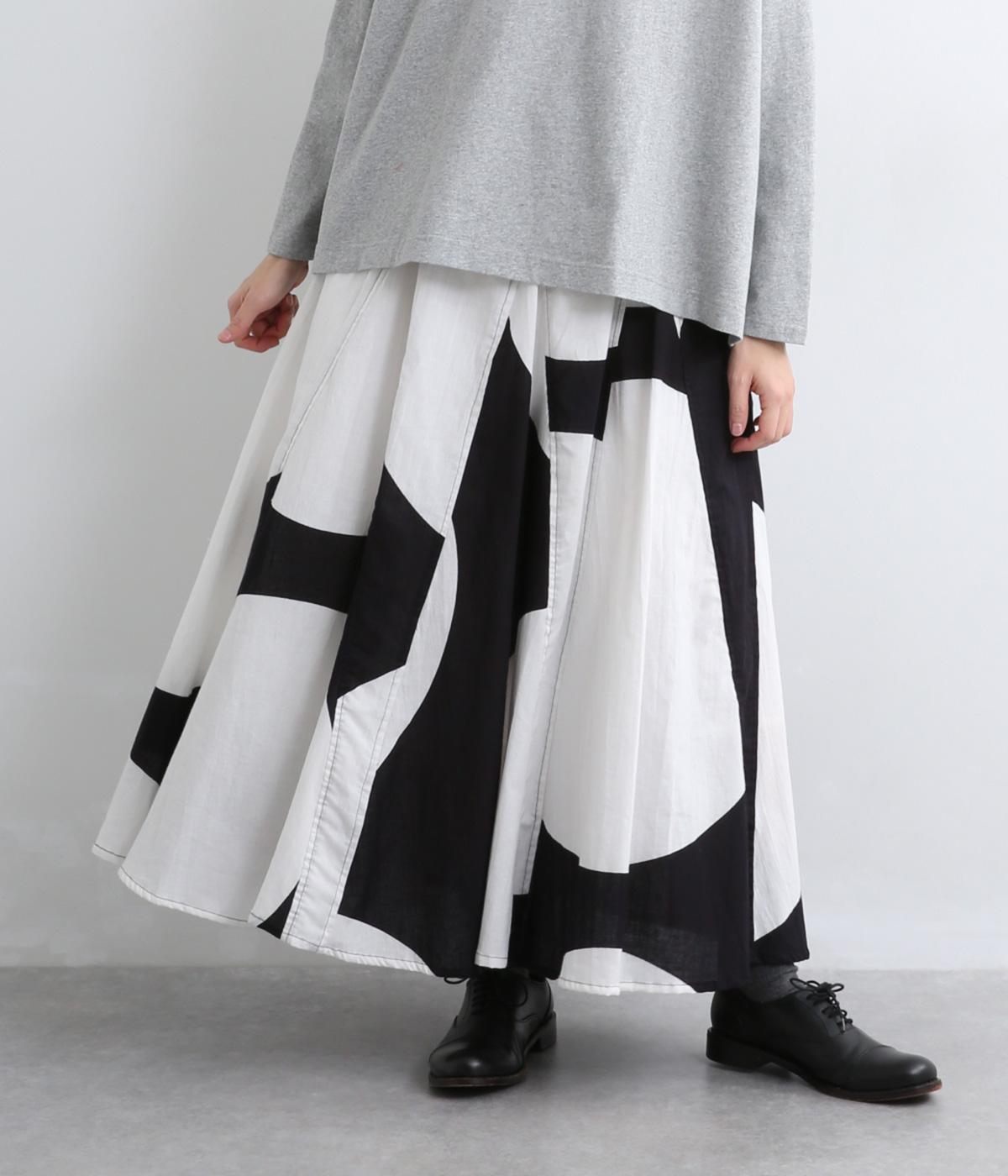 シーチング大柄ドットプリントサーキュラースカート(ブラック×ホワイト-F)