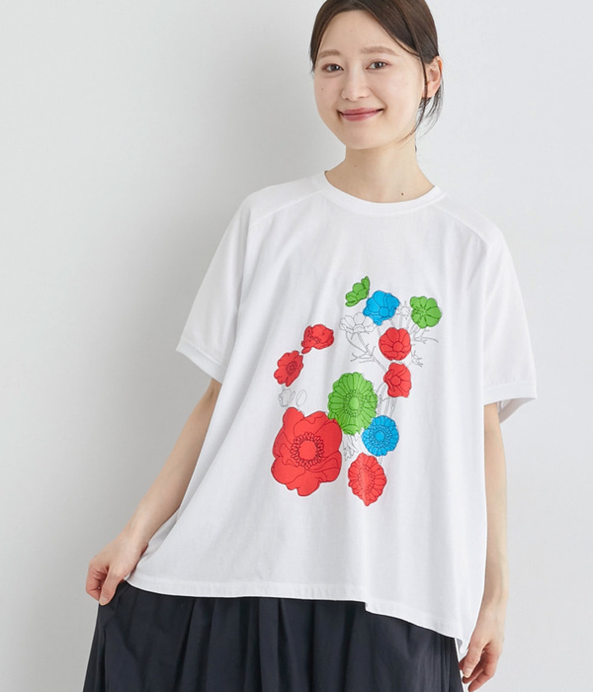 良質天竺変形ワイド花柄プリントTシャツ(ホワイト-ONESIZE)