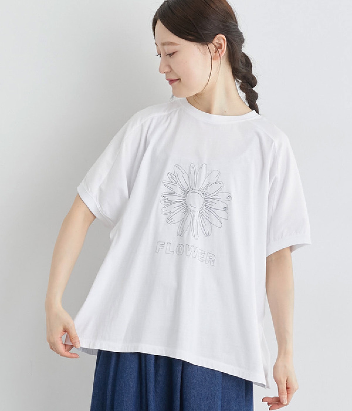 良質天竺刺繍花柄ワイドTシャツ(ホワイトA-ONESIZE)