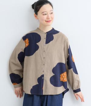 ヴィンテージ加工大花プリントスタンドシャツ
