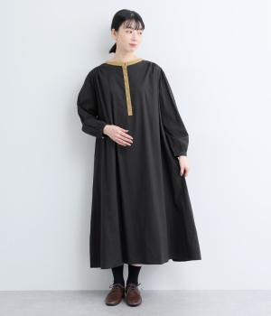 起毛クレリックワンピース(ブラック×ベージュ-F)