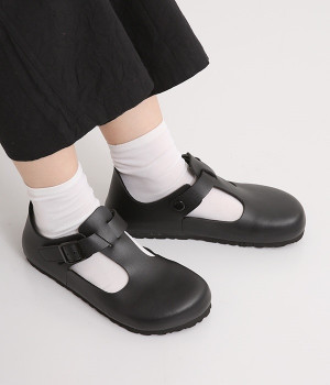 Tベルトシューズ/136シリーズ