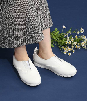 Vカットシューズ(ホワイト-230)