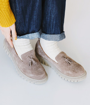 タッセルシューズ　SUEDE(トープ-36)