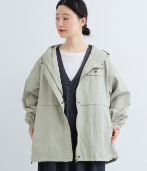 撥水ナイロンフードブルゾン