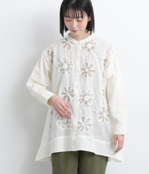 フラワーモチーフバンドカラーシャツ(キナリ-F)