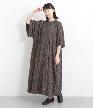 レーヨンプリントフレアスリーブワンピース