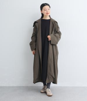 ウォッシュ加工大きめ襟後のろヨークギャザーロングコート