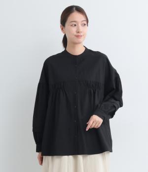 ウォッシュ加工胸元ギャザー切替ブラウス(ブラック-F)