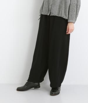 スラブメランジ裏毛裾タックイージーパンツ(ブラック-F)