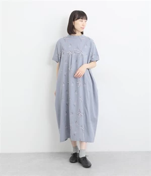 コットン平織　総柄刺繍　サイドギャザー2wayワンピース