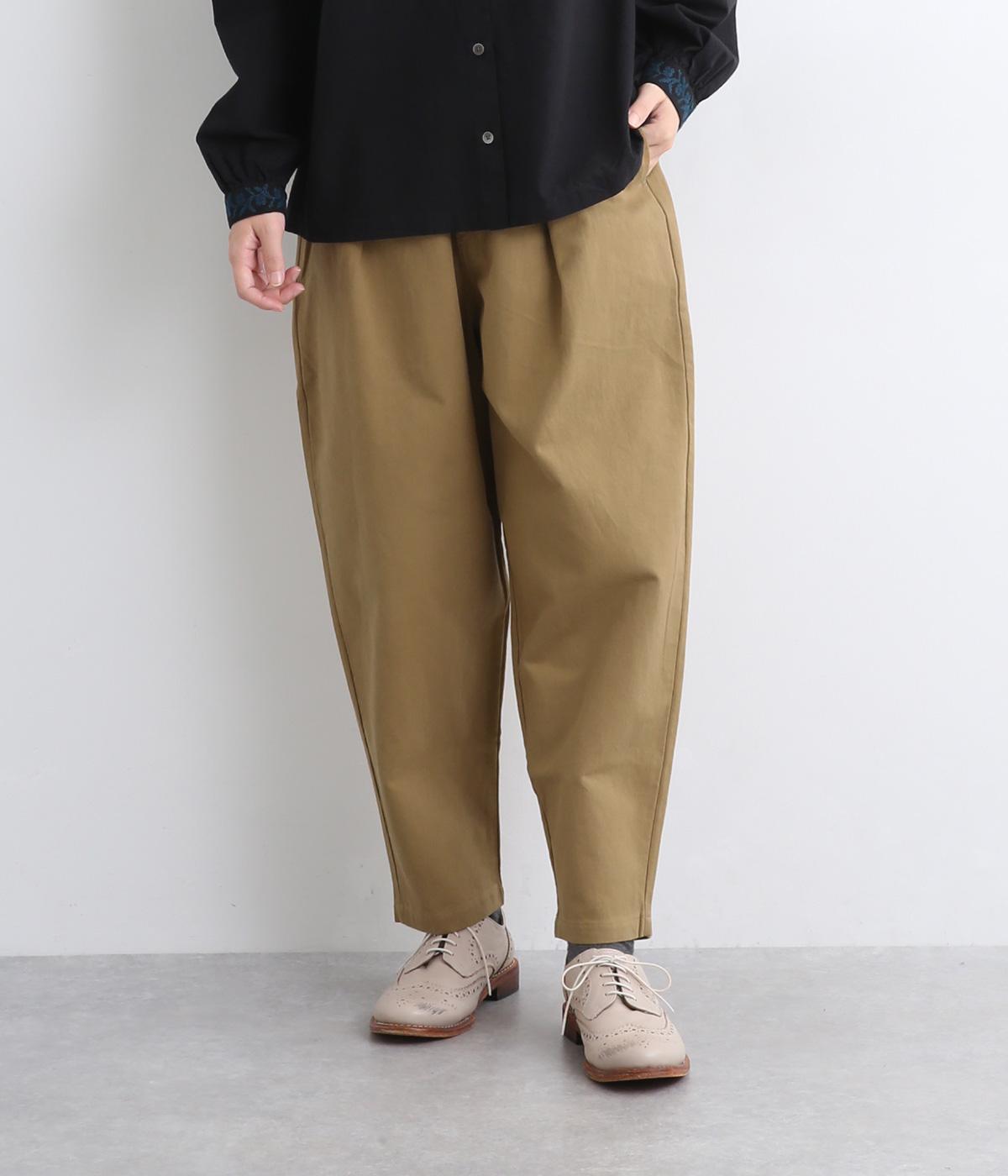 コットンドビークロス　テーパードパンツ(ベージュ-F)