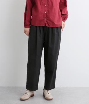 コットン綾織テーパードパンツ(クロ-F)