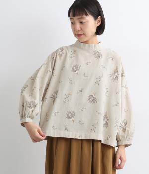 【tukuroi by SUN VALLEY】コットンリネン平織総柄刺繍　モックネックワイドプルオーバー