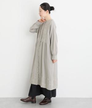 【tukuroi by SUN VALLEY】コットンリネンツイルボタニカル刺繍前後2wayワンピース