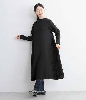 サイドプリーツワンピース