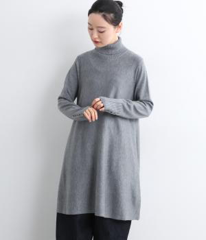 タートルネックニットフレアチュニック