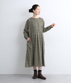 【La La que sera 】チェックプリントタックワンピース