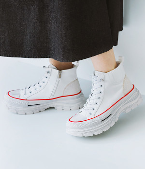 タンクソールサイドジップ　ハイカットスニーカー