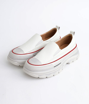 タンクソール　スリッポンスニーカー