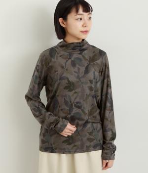 水彩フラワー袖ギャザータートル(チャコール-F)